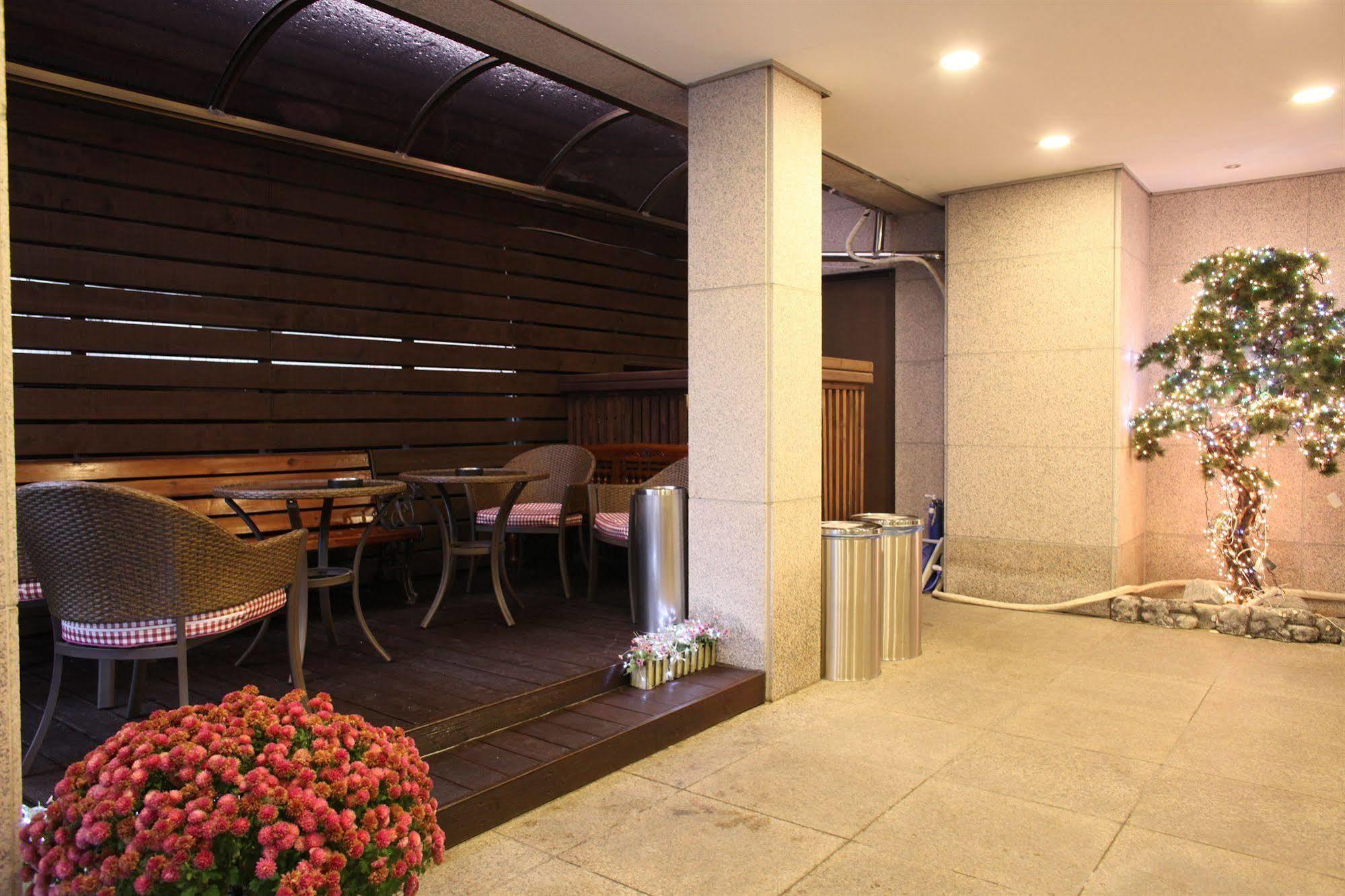 Hill House Seoul Myeongdong Hotel Exterior foto